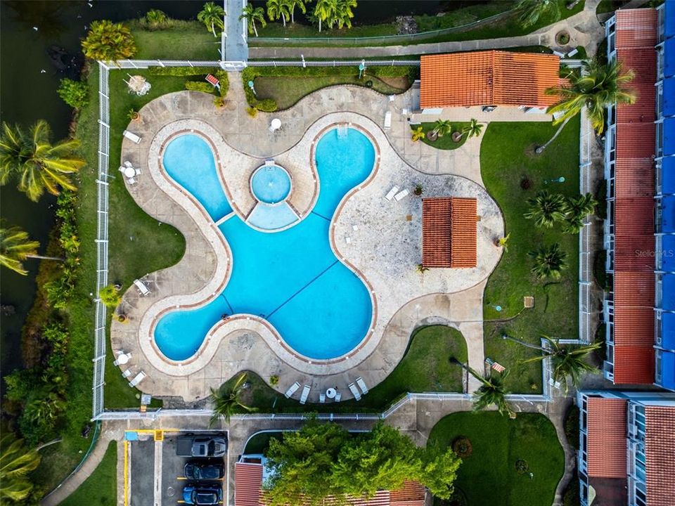 For Sale: $550,000 (3 beds, 2 baths, 1775 Square Feet)