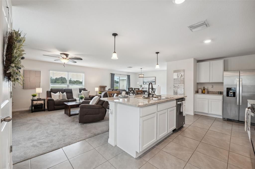 Active With Contract: $325,000 (4 beds, 2 baths, 2238 Square Feet)