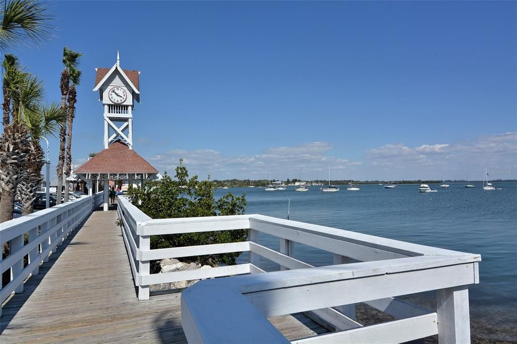 For Sale: $1,200,000 (3 beds, 2 baths, 2020 Square Feet)