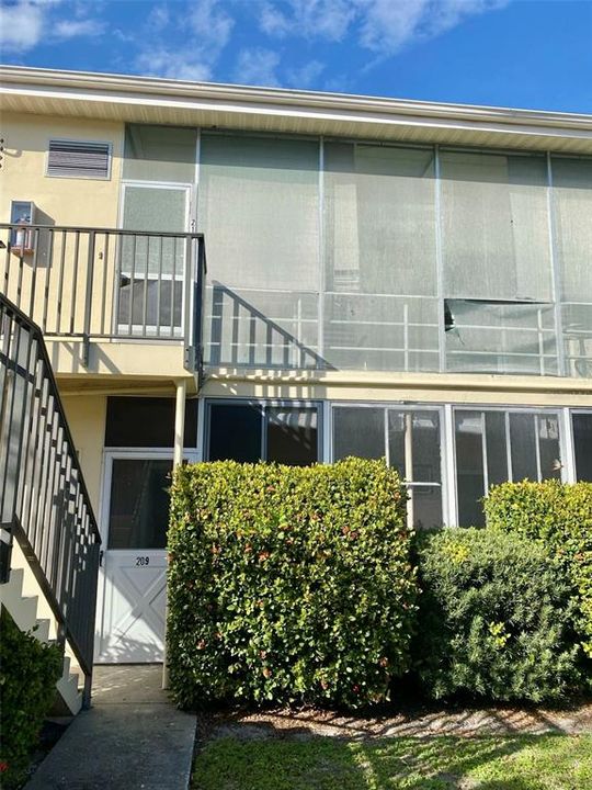 Active With Contract: $89,000 (1 beds, 1 baths, 570 Square Feet)