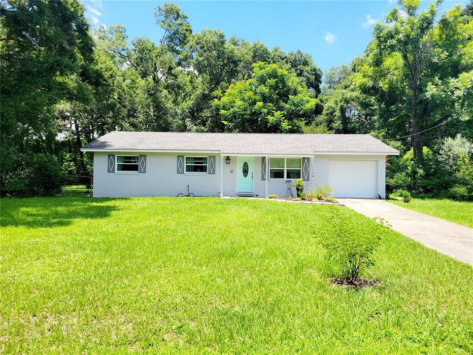 Recently Sold: $215,000 (3 beds, 1 baths, 1092 Square Feet)