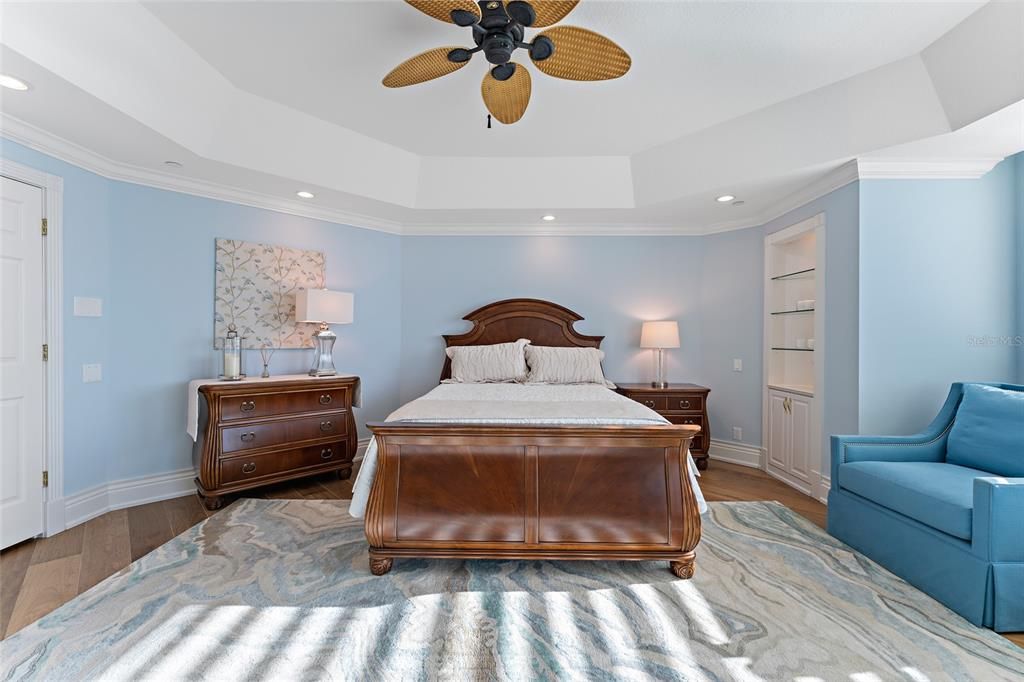 Active With Contract: $3,150,000 (4 beds, 2 baths, 3685 Square Feet)