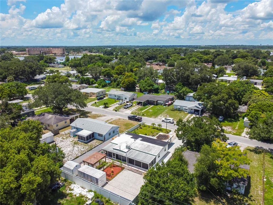 Active With Contract: $235,900 (3 beds, 2 baths, 1080 Square Feet)