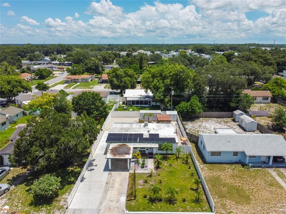 Active With Contract: $235,900 (3 beds, 2 baths, 1080 Square Feet)