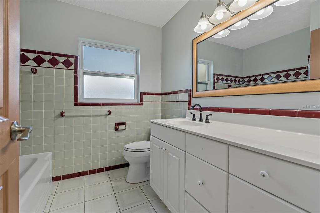 For Sale: $369,000 (2 beds, 2 baths, 1529 Square Feet)