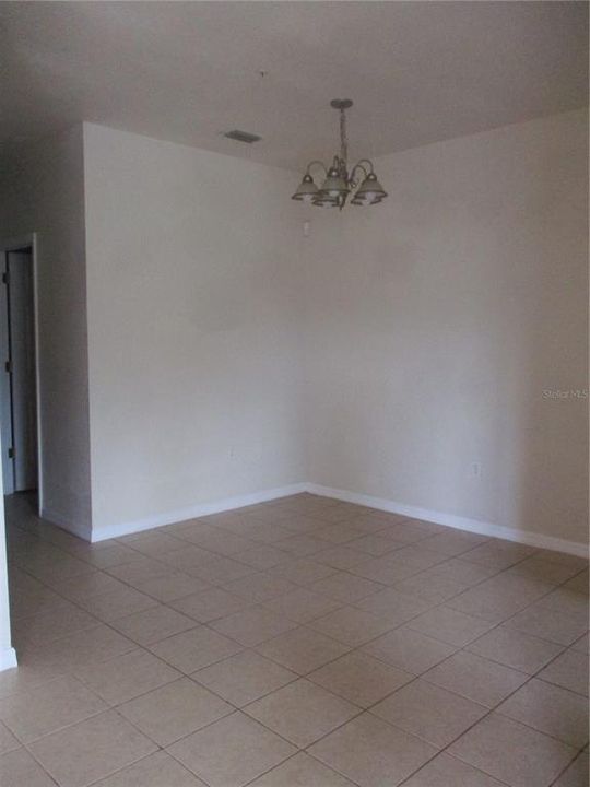 For Rent: $1,300 (2 beds, 2 baths, 1188 Square Feet)