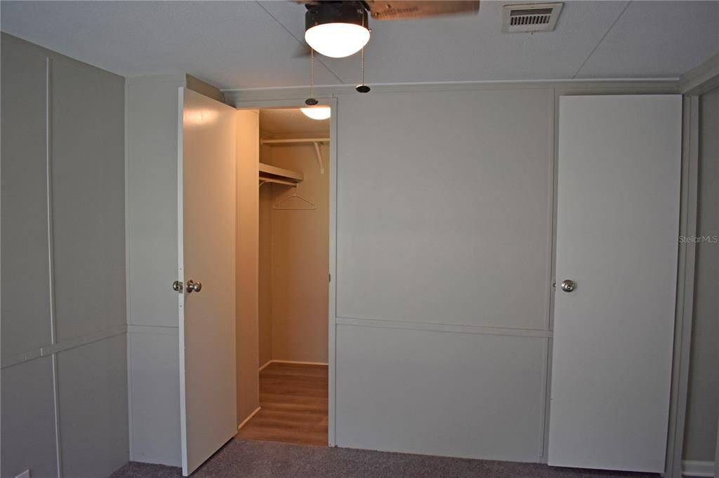 BEDRM 2 WALKIN CLOSET