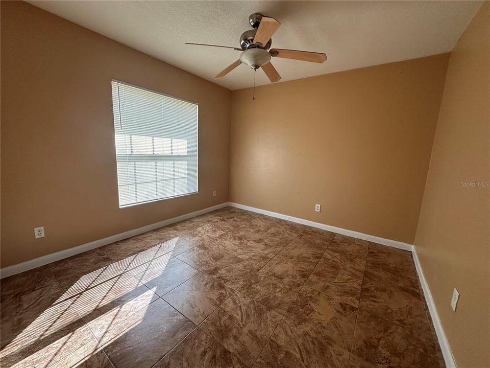 For Rent: $1,500 (3 beds, 2 baths, 1398 Square Feet)