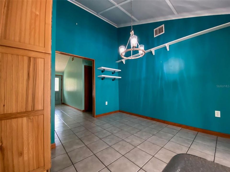 En Venta: $350,000 (3 camas, 2 baños, 1120 Pies cuadrados)