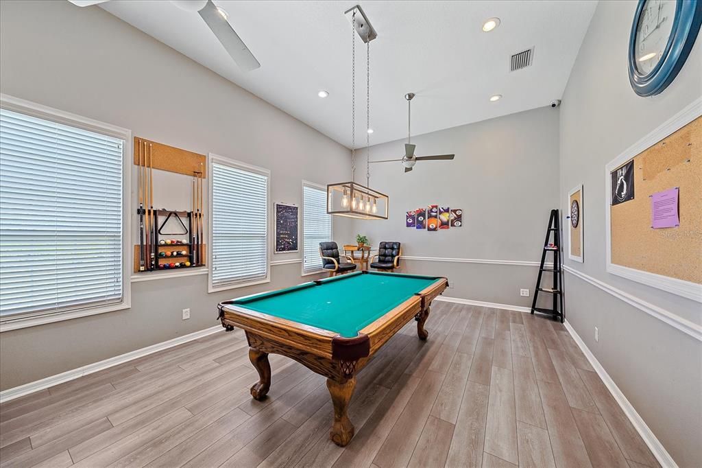 Active With Contract: $460,000 (4 beds, 2 baths, 2207 Square Feet)