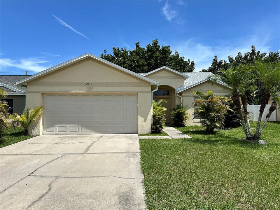 Recently Rented: $1,695 (3 beds, 2 baths, 1215 Square Feet)