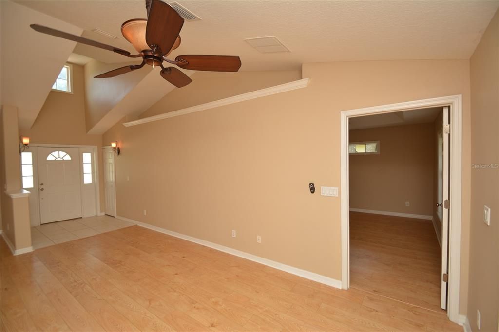 Active With Contract: $2,100 (4 beds, 2 baths, 1879 Square Feet)