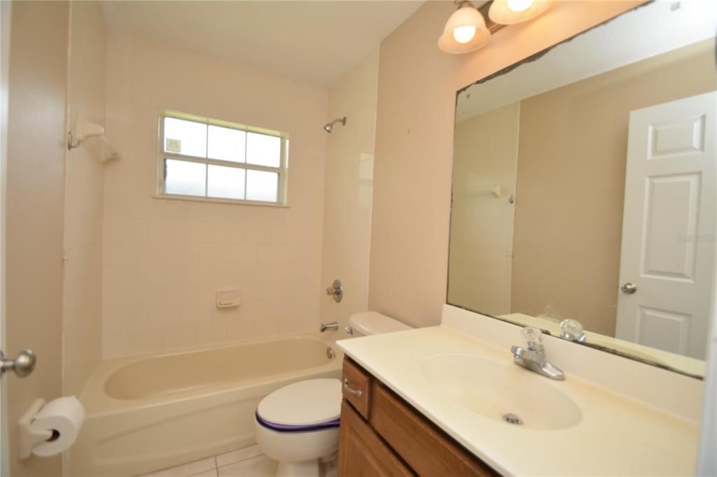 Active With Contract: $2,100 (4 beds, 2 baths, 1879 Square Feet)