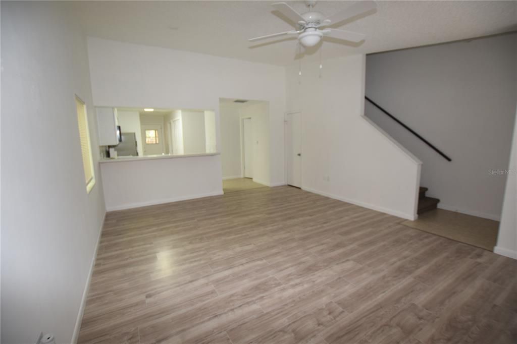 For Rent: $1,695 (3 beds, 2 baths, 1322 Square Feet)