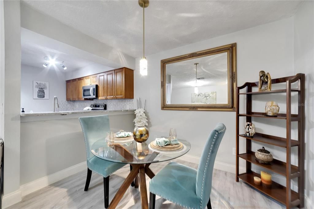 Active With Contract: $287,000 (3 beds, 2 baths, 1244 Square Feet)