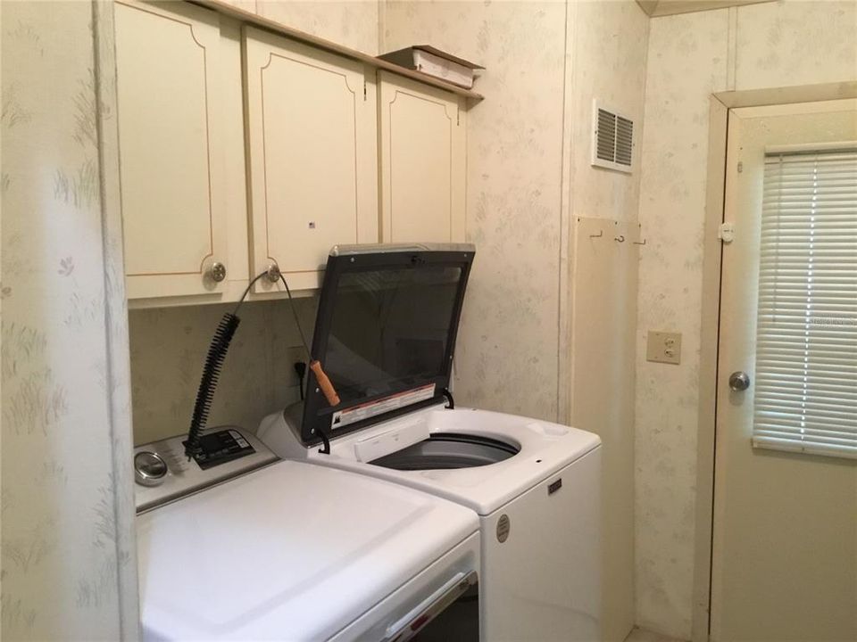 Activo con contrato: $185,000 (2 camas, 2 baños, 1690 Pies cuadrados)