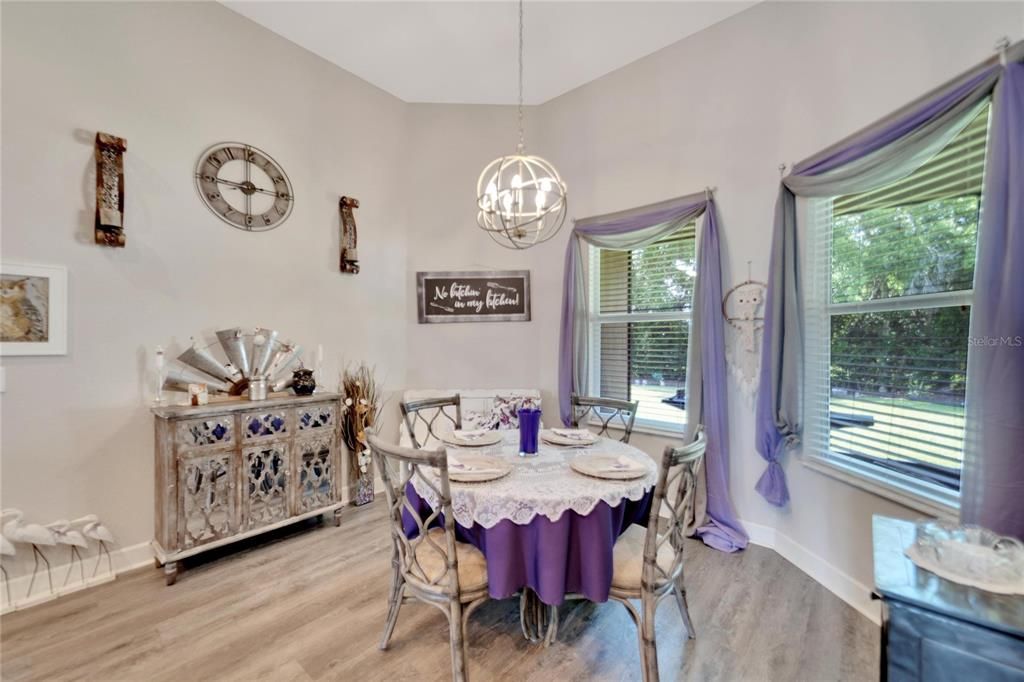 Active With Contract: $435,000 (4 beds, 3 baths, 2467 Square Feet)