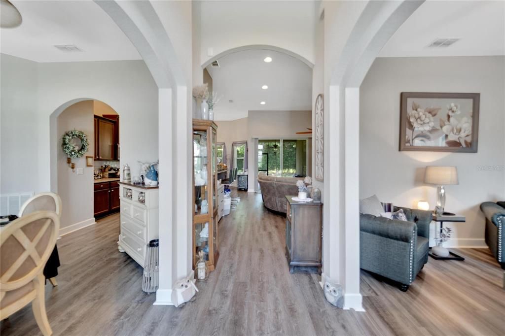 Active With Contract: $435,000 (4 beds, 3 baths, 2467 Square Feet)