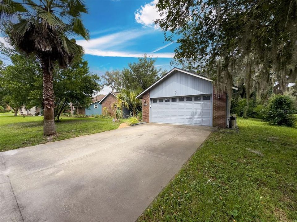 For Sale: $310,000 (3 beds, 2 baths, 1845 Square Feet)