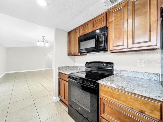 For Rent: $1,995 (3 beds, 2 baths, 1424 Square Feet)