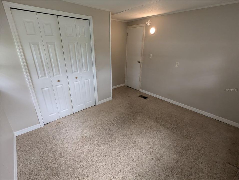 For Sale: $83,000 (2 beds, 1 baths, 672 Square Feet)