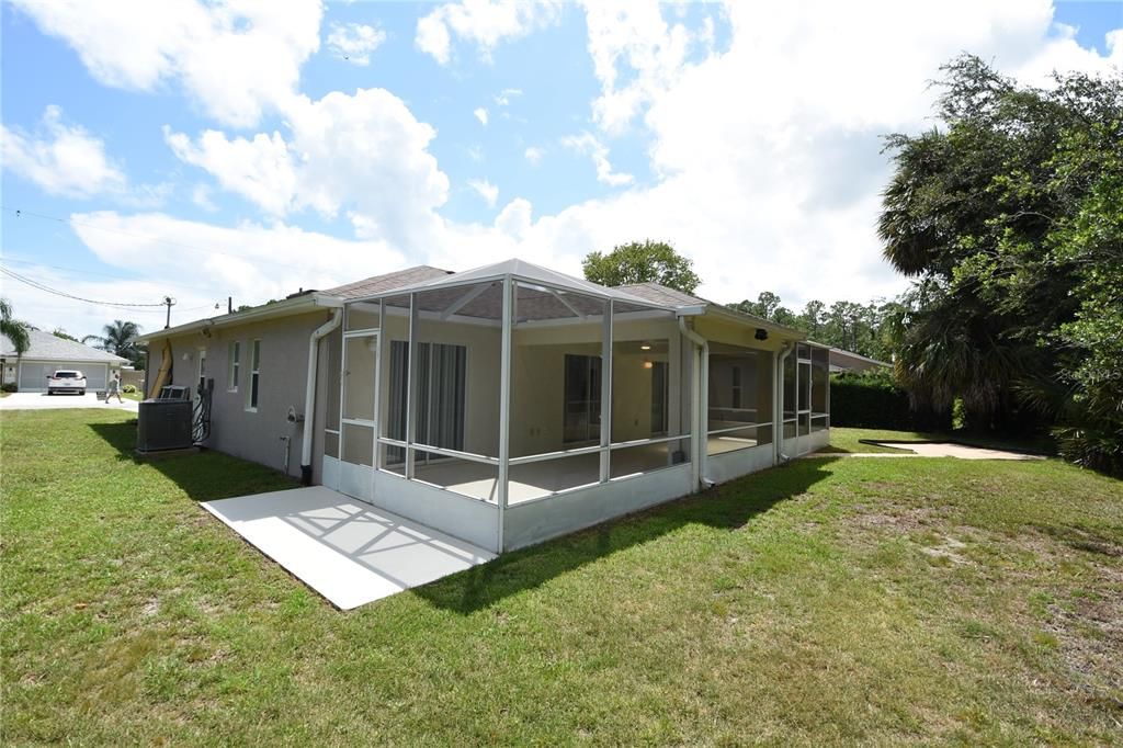 Active With Contract: $289,900 (3 beds, 2 baths, 1272 Square Feet)