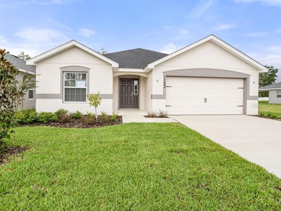 Active With Contract: $368,900 (3 beds, 2 baths, 2005 Square Feet)