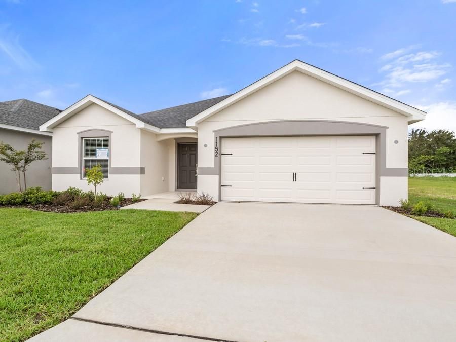 Active With Contract: $368,900 (3 beds, 2 baths, 2005 Square Feet)