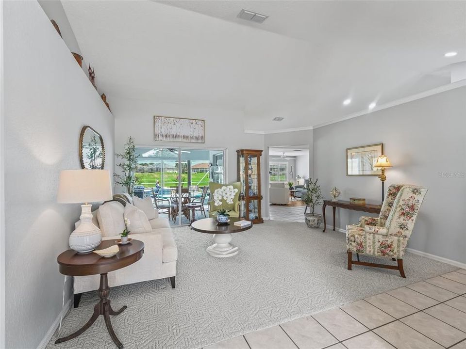 Living area w/High ceiling