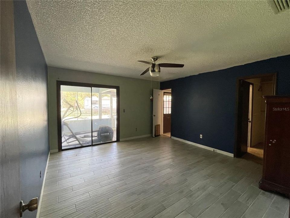 На продажу: $209,900 (3 спален, 2 ванн, 2128 Квадратных фут)