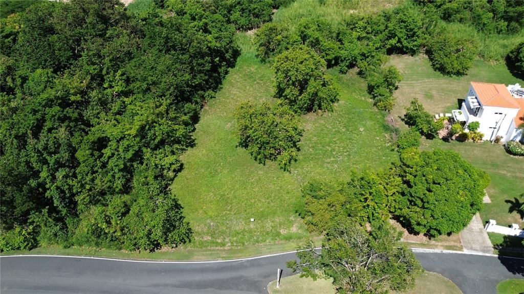 En Venta: $285,000 (0.46 acres)