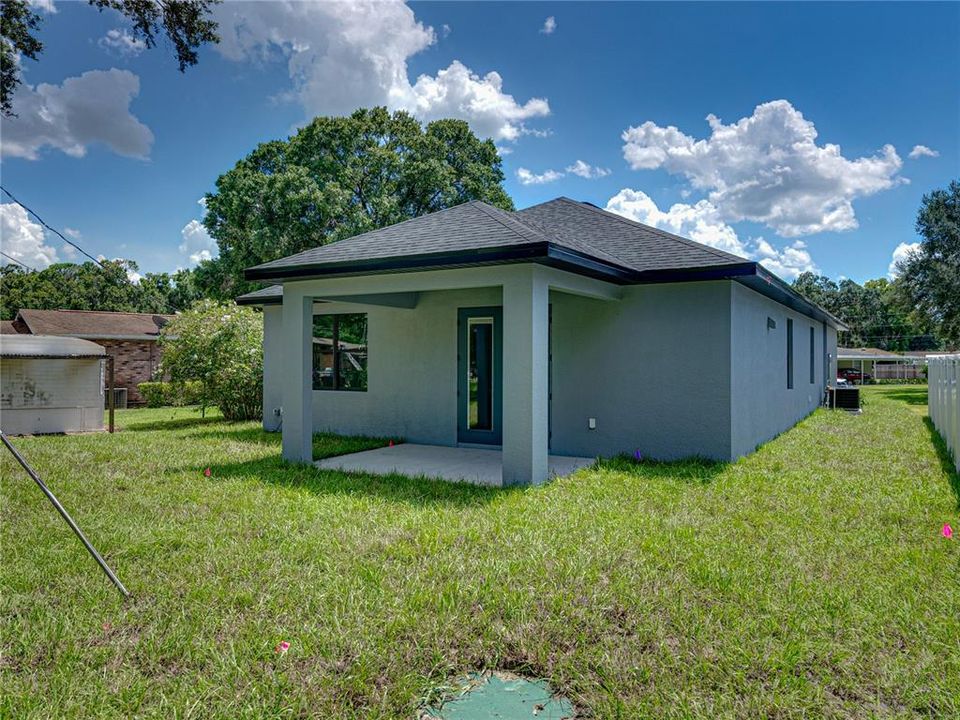 For Sale: $365,000 (3 beds, 2 baths, 1590 Square Feet)