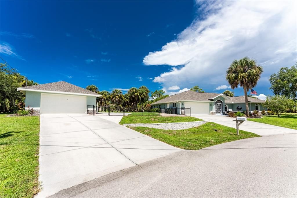 For Sale: $699,000 (3 beds, 2 baths, 2243 Square Feet)