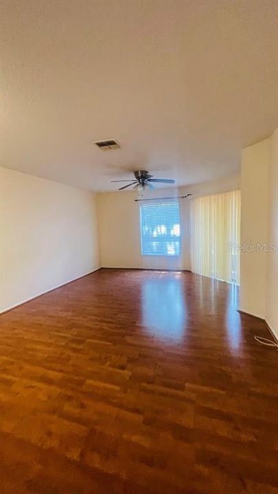 For Rent: $2,050 (2 beds, 2 baths, 1075 Square Feet)