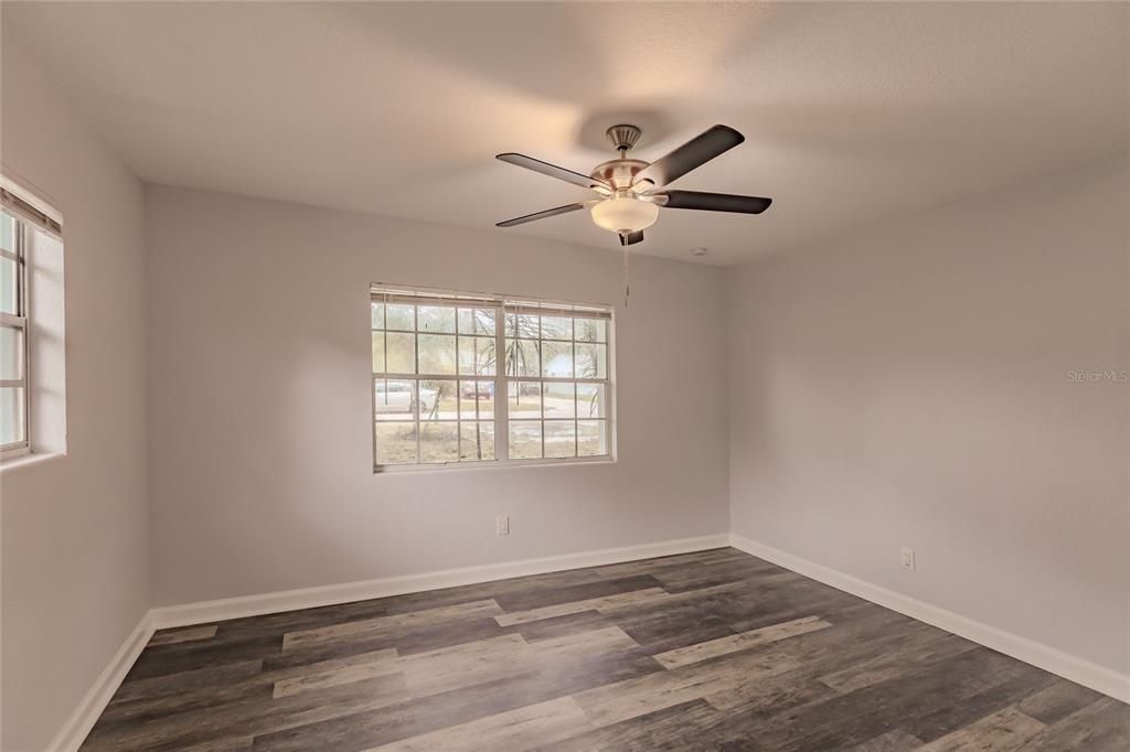 Active With Contract: $360,000 (2 beds, 1 baths, 1005 Square Feet)