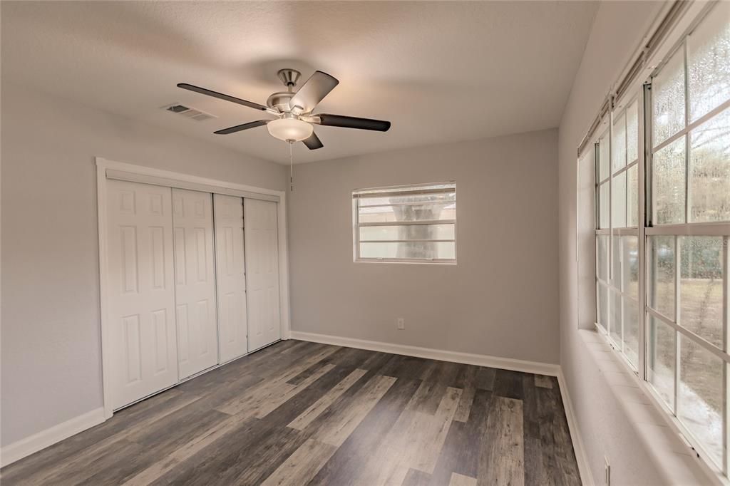 Active With Contract: $360,000 (2 beds, 1 baths, 1005 Square Feet)