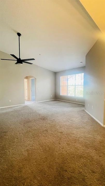 Active With Contract: $1,950 (3 beds, 2 baths, 1362 Square Feet)