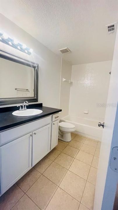 Active With Contract: $1,950 (3 beds, 2 baths, 1362 Square Feet)