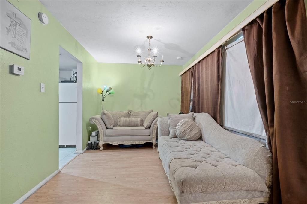 For Sale: $105,000 (2 beds, 2 baths, 1211 Square Feet)