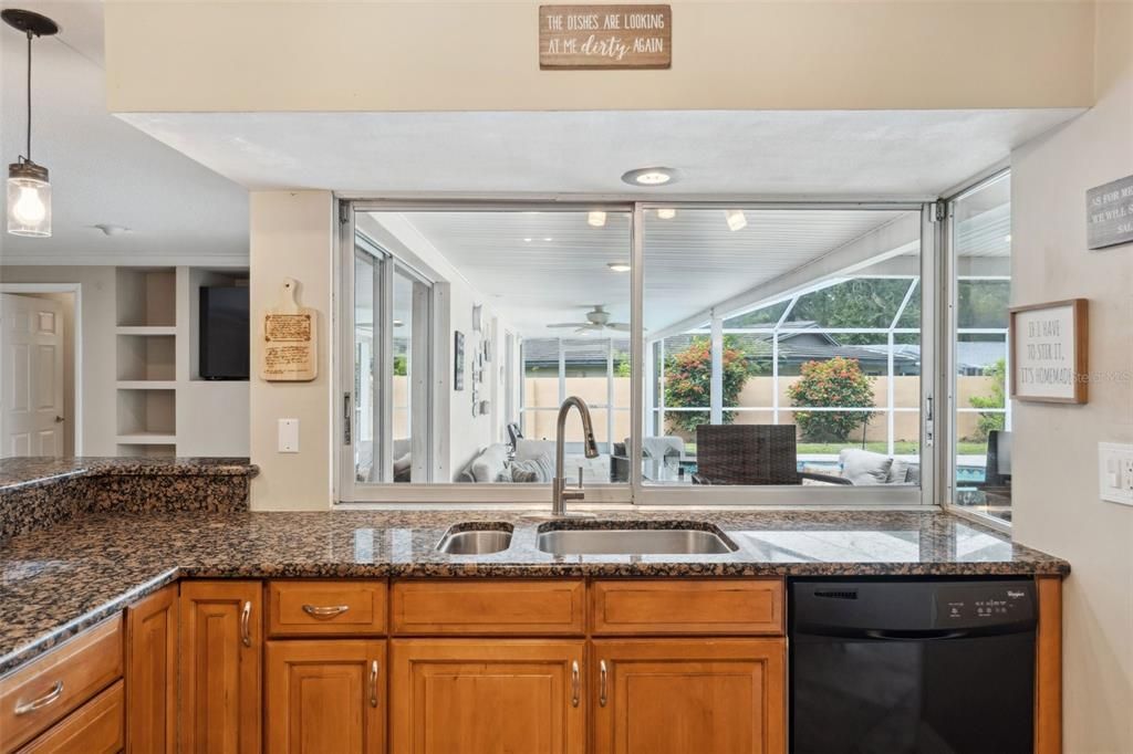 Active With Contract: $700,000 (4 beds, 3 baths, 2272 Square Feet)