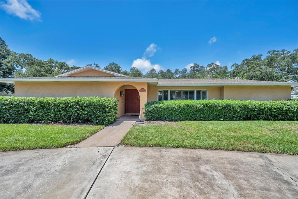 Active With Contract: $700,000 (4 beds, 3 baths, 2272 Square Feet)