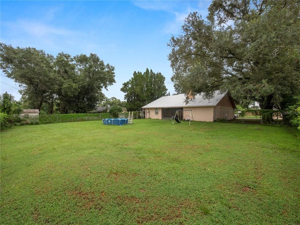 Active With Contract: $265,000 (3 beds, 2 baths, 1474 Square Feet)