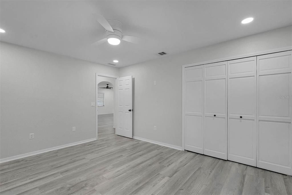 For Rent: $3,500 (2 beds, 1 baths, 1398 Square Feet)