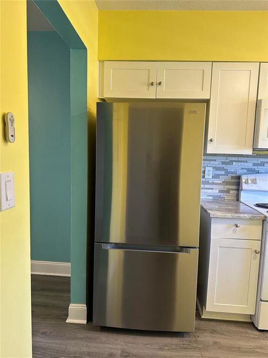 Seller's just put in new frige