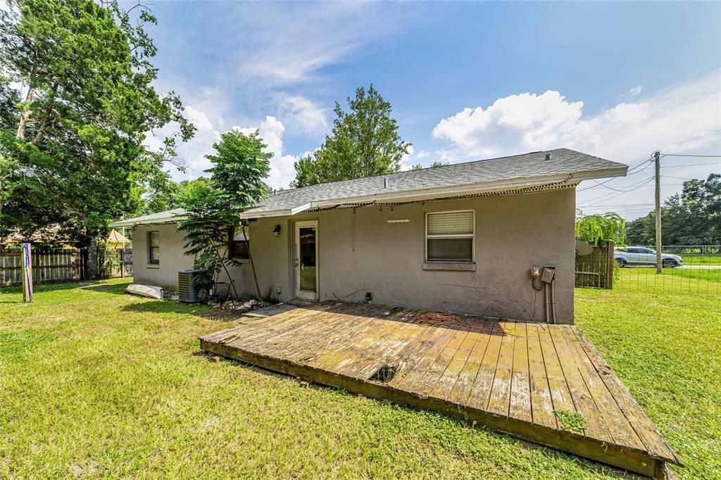 For Sale: $209,000 (3 beds, 1 baths, 1008 Square Feet)