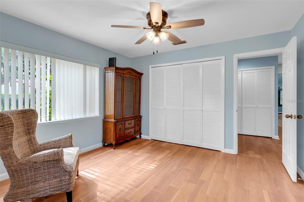 For Sale: $266,500 (3 beds, 2 baths, 1414 Square Feet)