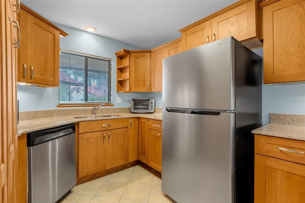 For Sale: $266,500 (3 beds, 2 baths, 1414 Square Feet)