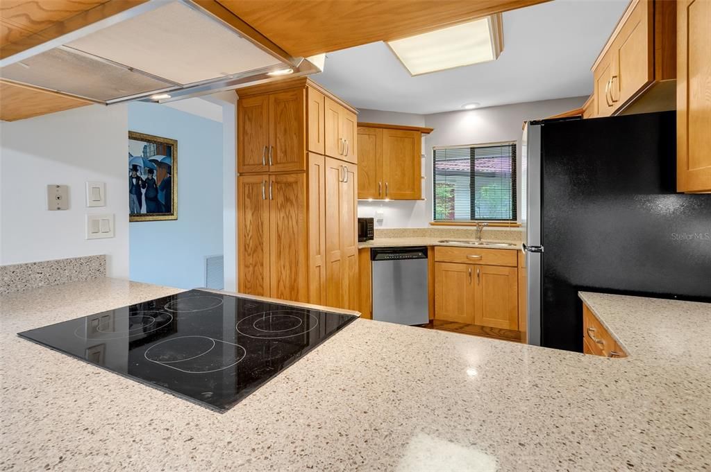 For Sale: $266,500 (3 beds, 2 baths, 1414 Square Feet)