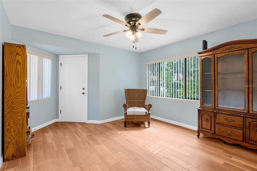 For Sale: $266,500 (3 beds, 2 baths, 1414 Square Feet)