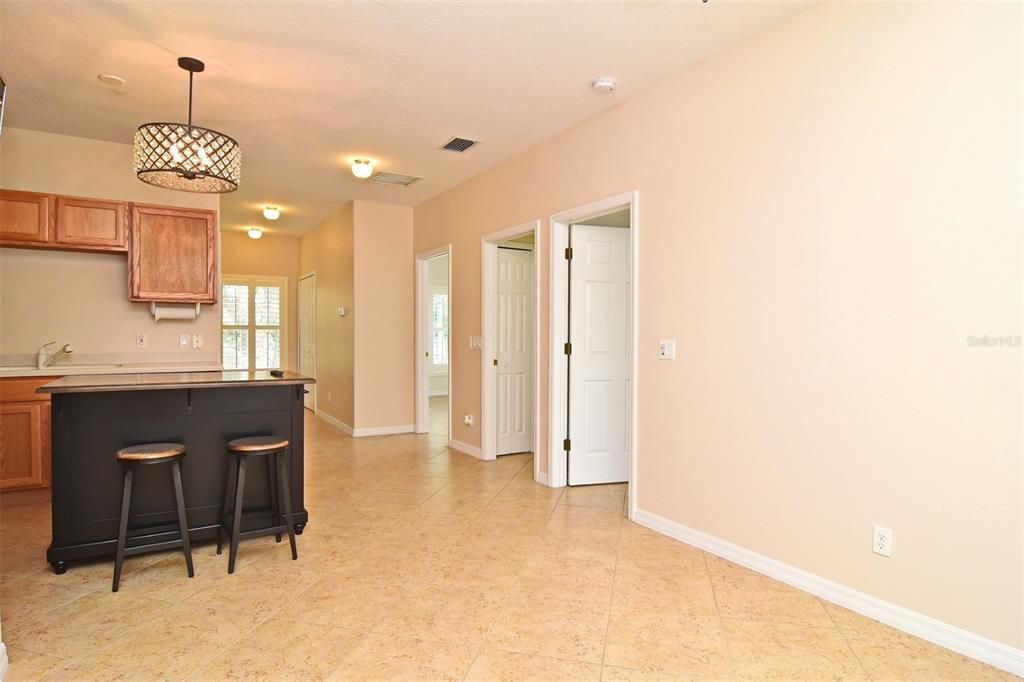 2/1 Apartment Family Room/Kitchen Combo